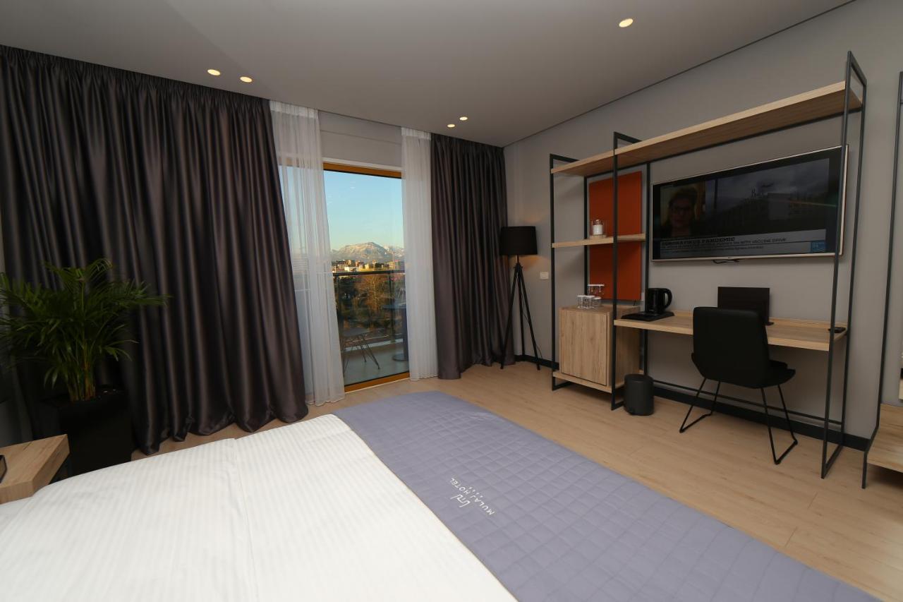 Mulaj Hotel Tirana Exterior foto