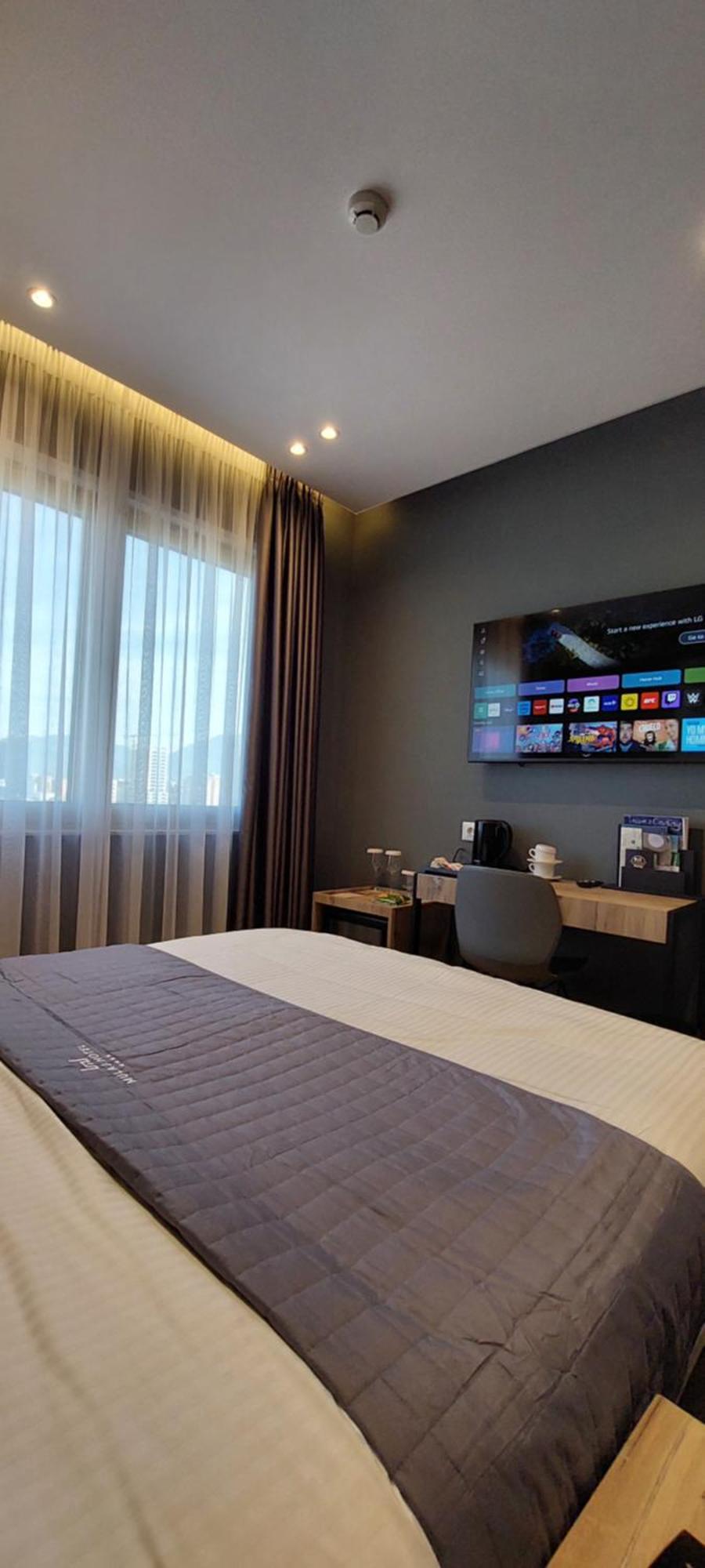 Mulaj Hotel Tirana Exterior foto